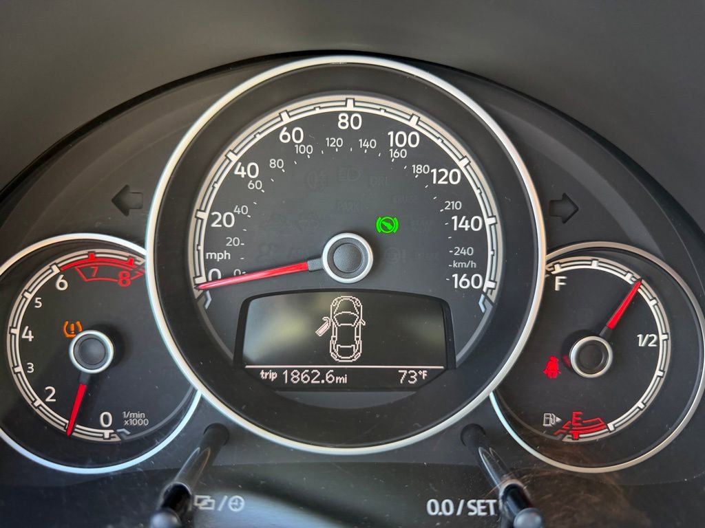 Used 2018 Volkswagen Beetle 2.0T S image 10