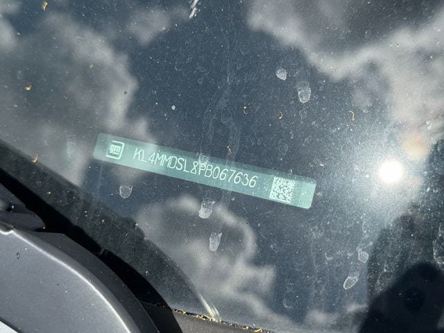 Used 2023 Buick Encore GX Select w/ Experience Buick Package FWD image 8