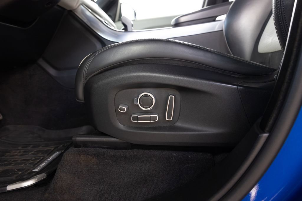 Used 2020 Land Rover Range Rover Sport SVR image 50