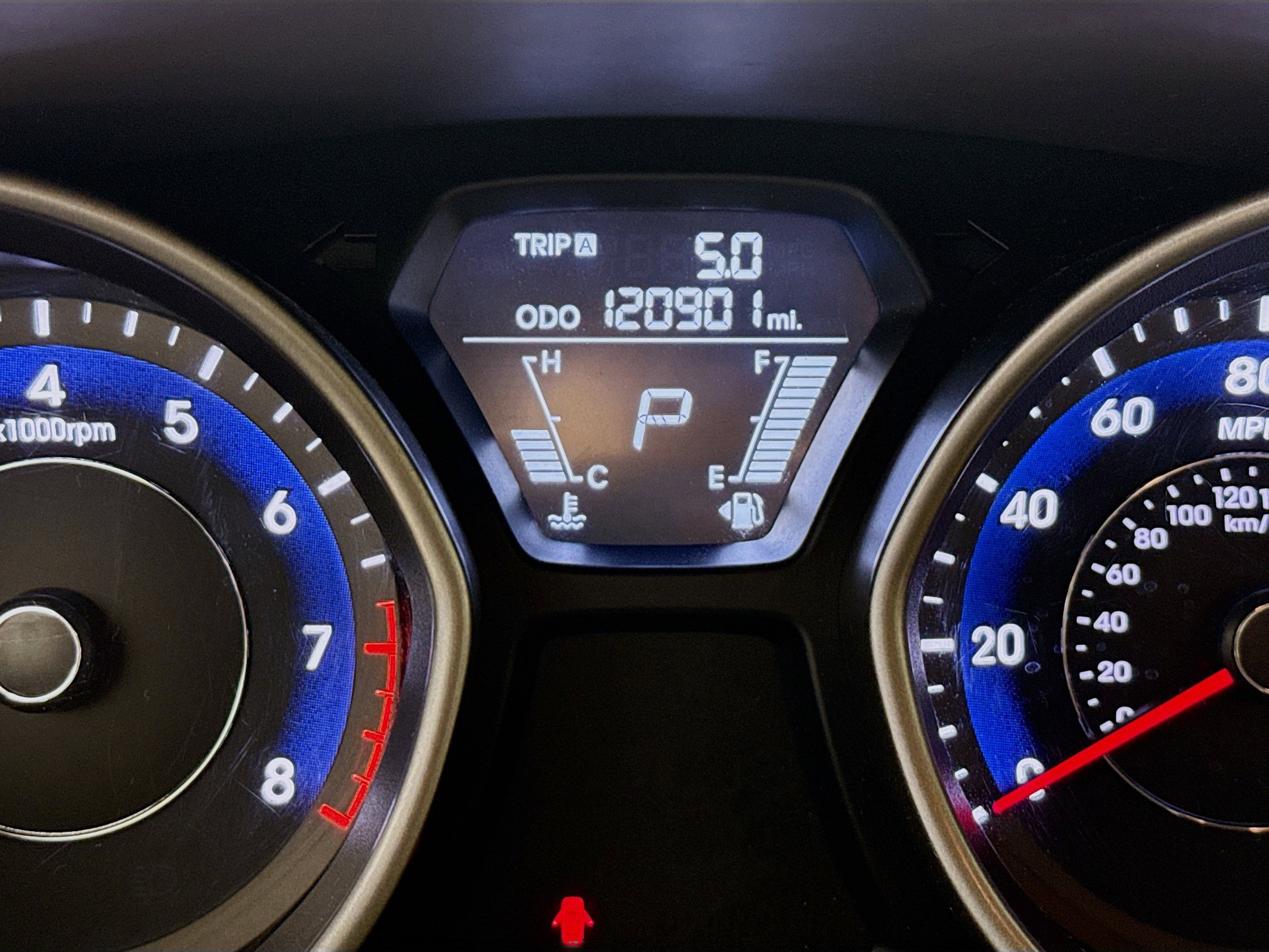 Used 2011 Hyundai Elantra GLS FWD image 13