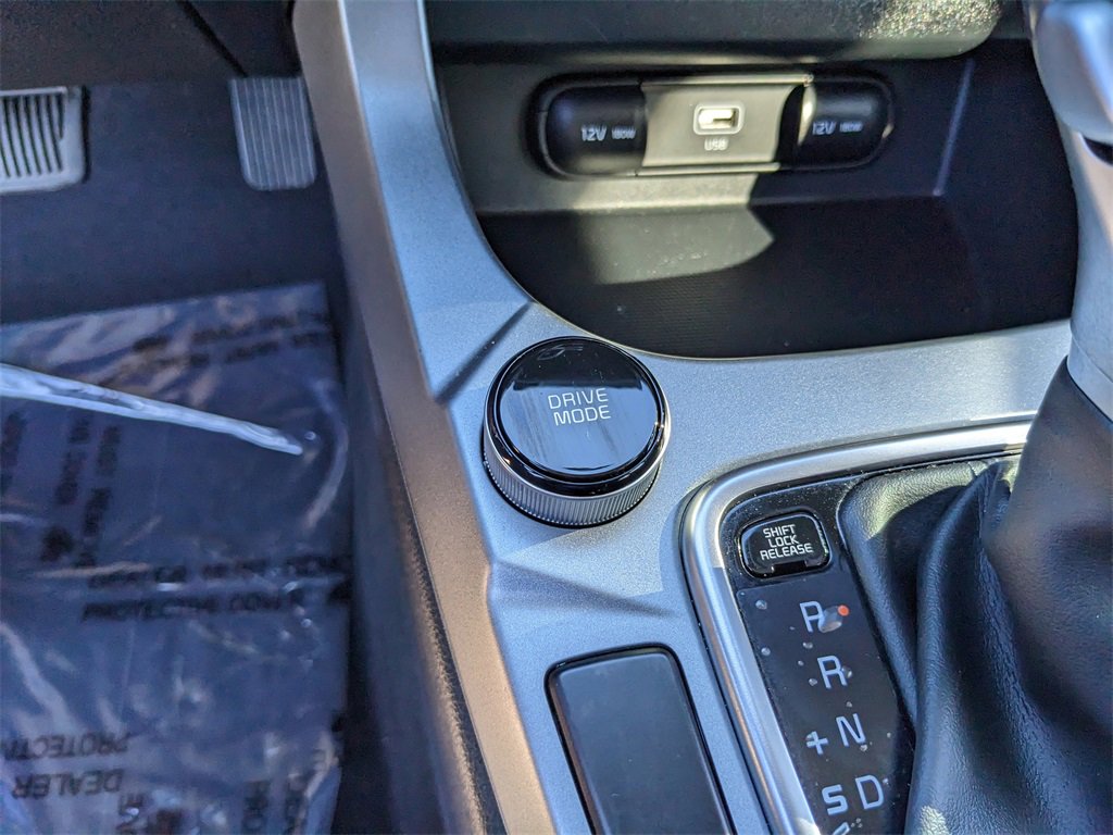 Certified 2024 Kia Seltos LX image 28