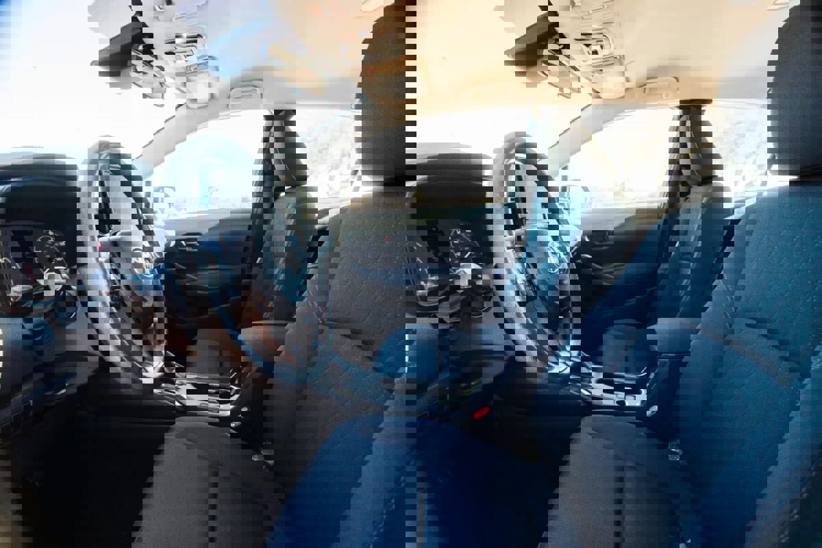 Used 2023 Toyota Corolla LE image 11