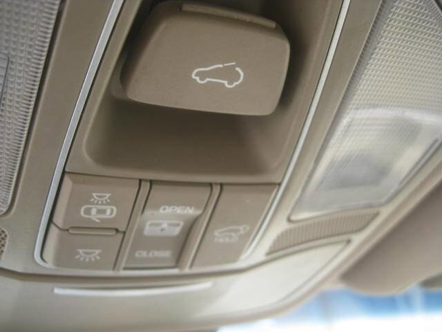 Used 2017 Hyundai Santa Fe AWD w/ SE Ultimate Tech Package 03 image 29