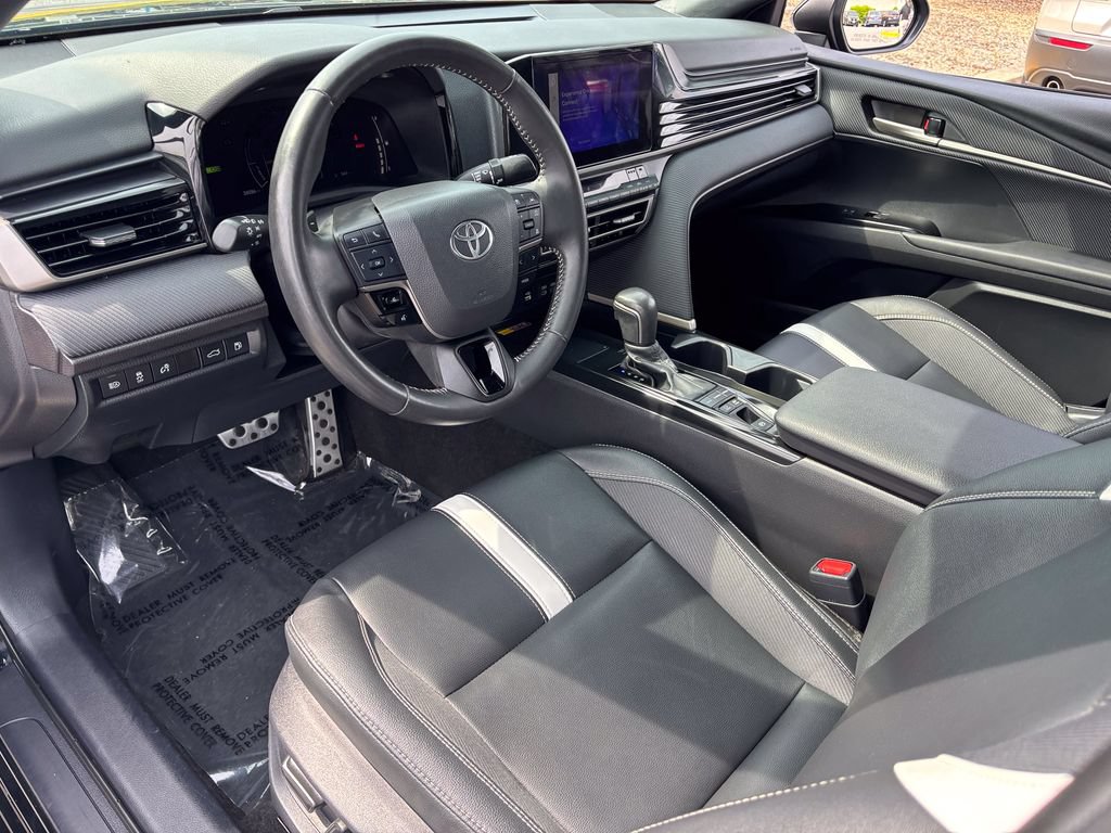 Used 2025 Toyota Camry SE w/ Convenience Package AWD/4WD image 17