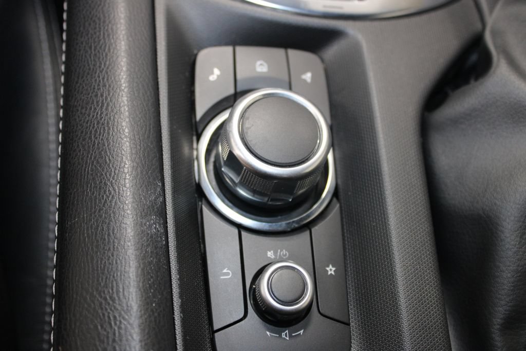 Used 2025 MAZDA MX-5 Miata RF Grand Touring RWD image 48