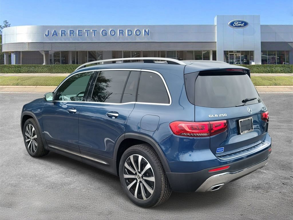 Used 2021 Mercedes-Benz GLB 250 w/ Premium Package image 3