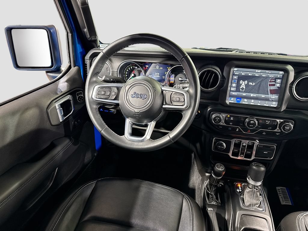 Used 2022 Jeep Wrangler Unlimited Sahara AWD/4WD image 15