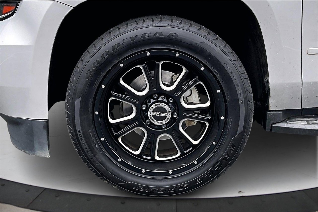 Used 2016 Chevrolet Tahoe LS w/ All-Season Package image 31