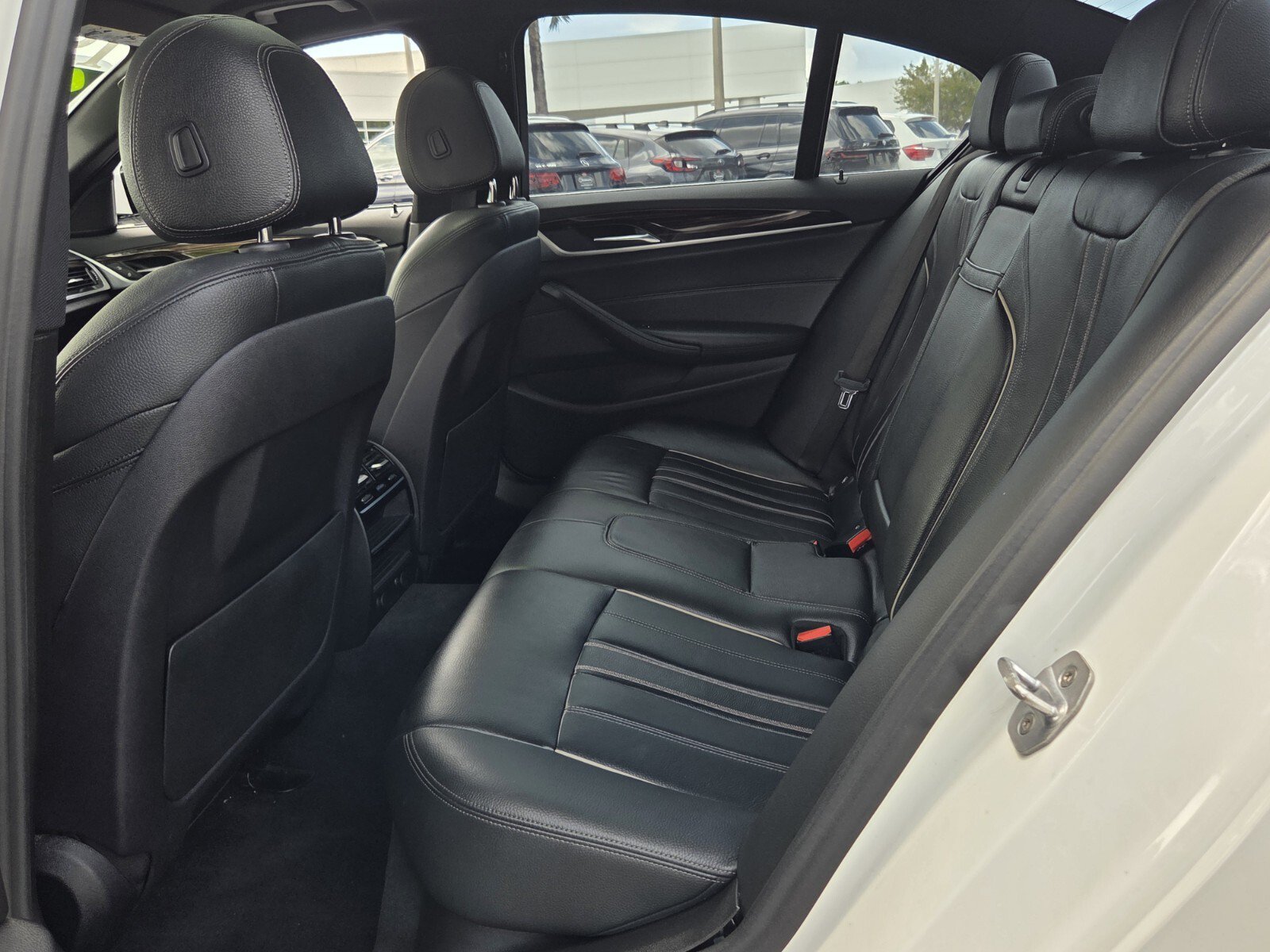 Used 2019 BMW 540i w/ Premium Package RWD image 11