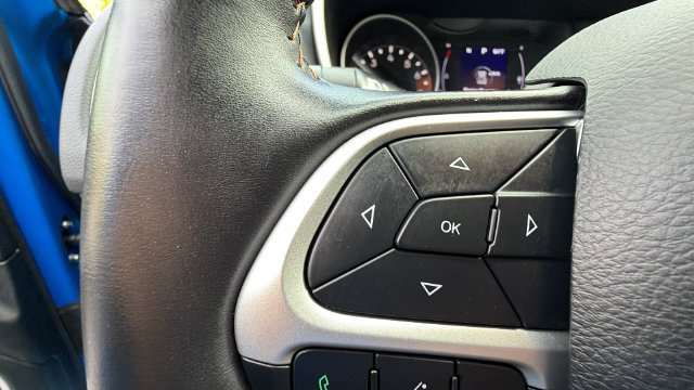 Used 2019 Jeep Compass Latitude w/ Cold Weather Group AWD/4WD image 21