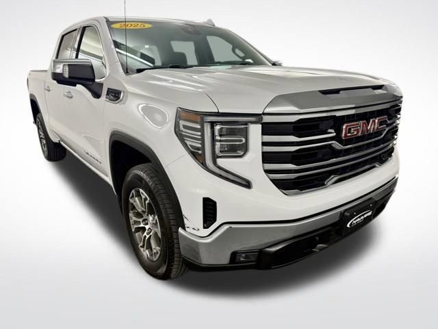 Used 2025 GMC Sierra 1500 SLT image 3