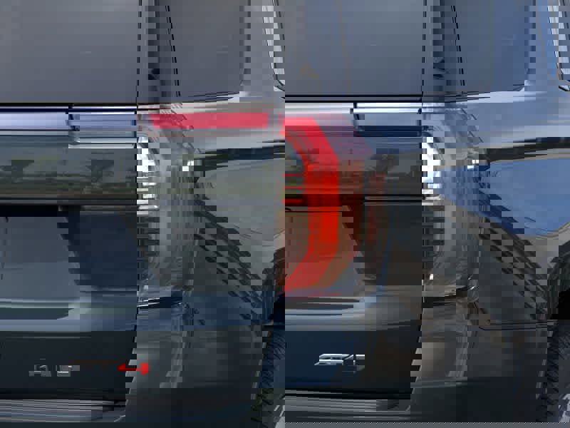 New 2026 GMC Yukon AT4 Ultimate w/ LPO, Floor Liner Package image 11