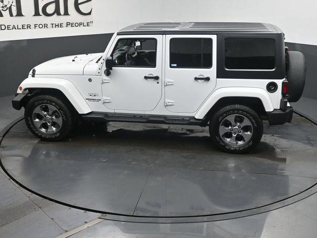 Used 2016 Jeep Wrangler Unlimited Sahara w/ Connectivity Group AWD/4WD image 41