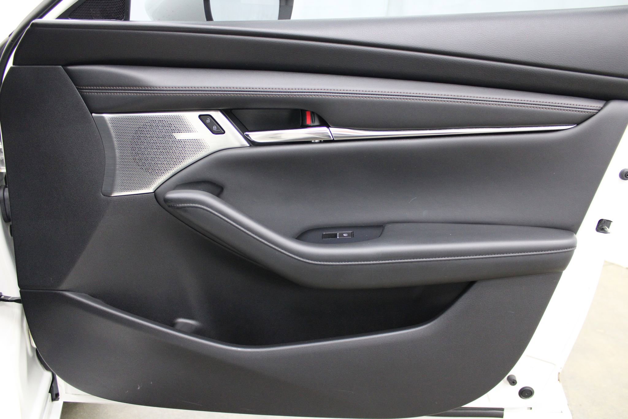 Used 2019 MAZDA MAZDA3 Sedan w/ Premium Package image 22