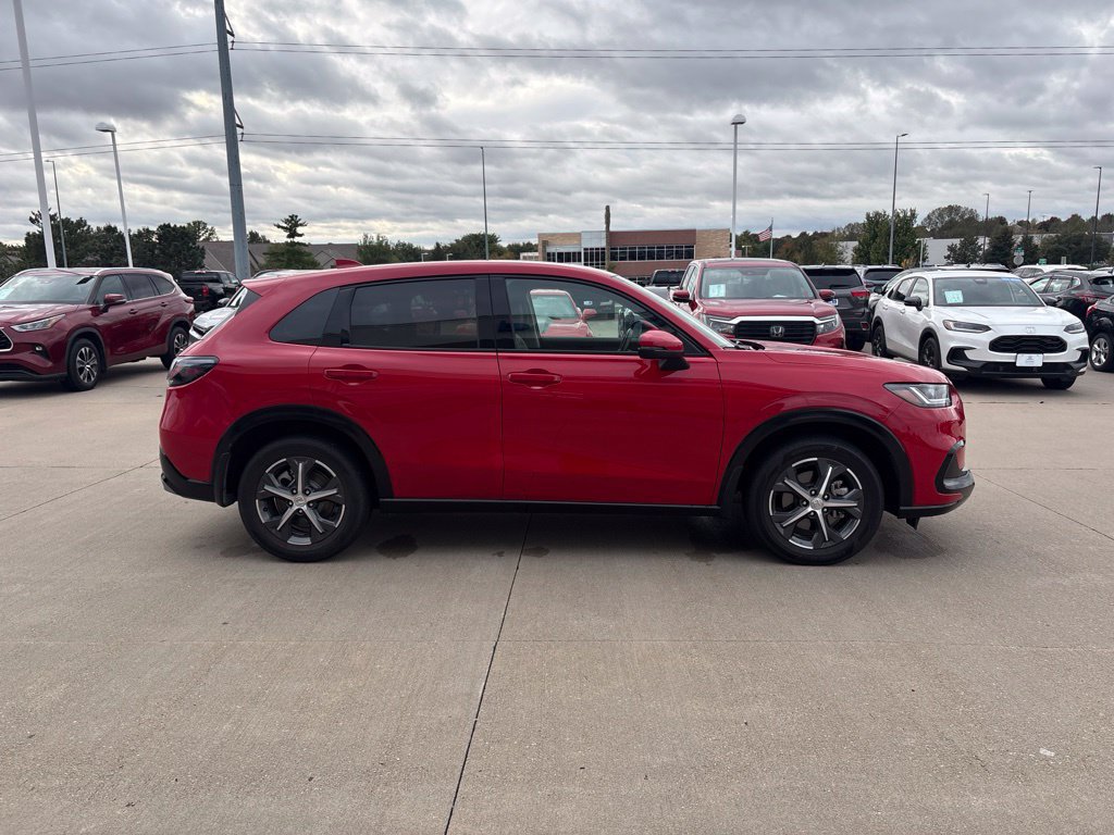 Certified 2024 Honda HR-V EX-L image 4