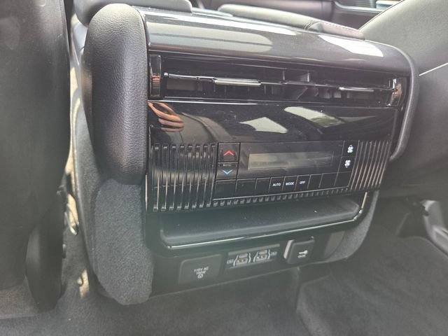 Used 2024 Jeep Wagoneer 2WD w/ Premium Group I image 17