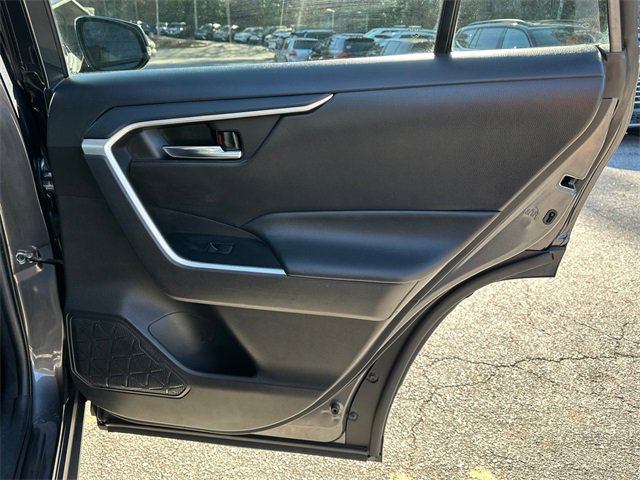 Used 2021 Toyota RAV4 XLE image 16