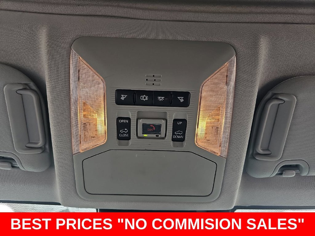 Used 2020 Toyota RAV4 TRD Off-Road AWD/4WD image 31