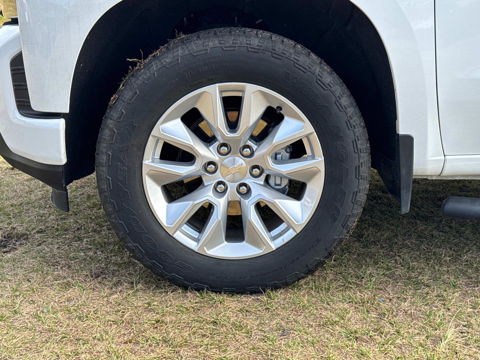 Used 2022 Chevrolet Silverado 1500 Custom image 10