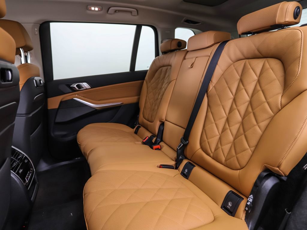 Used 2026 BMW X7 xDrive40i image 22