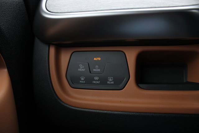 New 2025 Volkswagen ID. Buzz Pro S Plus image 20
