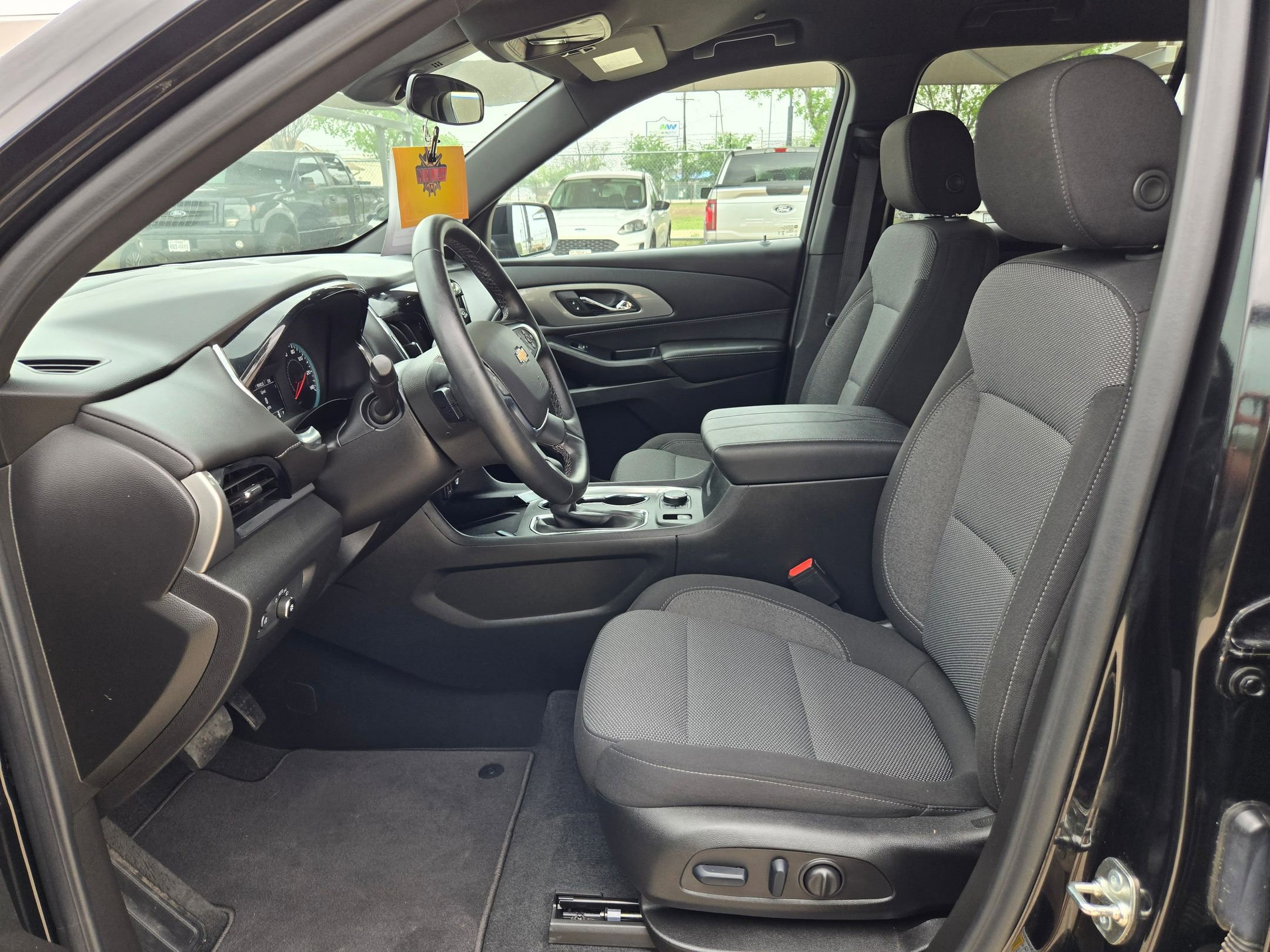 Certified 2023 Chevrolet Traverse LT FWD image 7