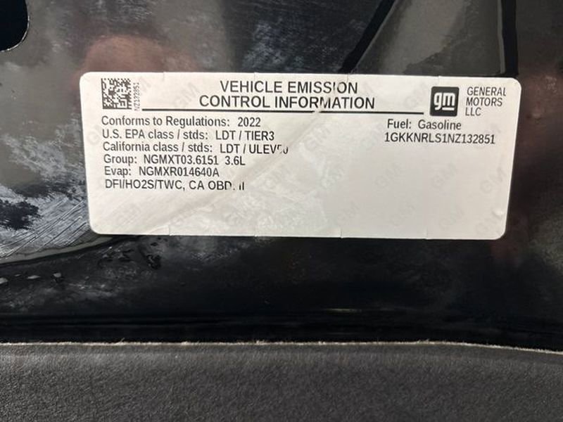 Used 2022 GMC Acadia SLE image 16