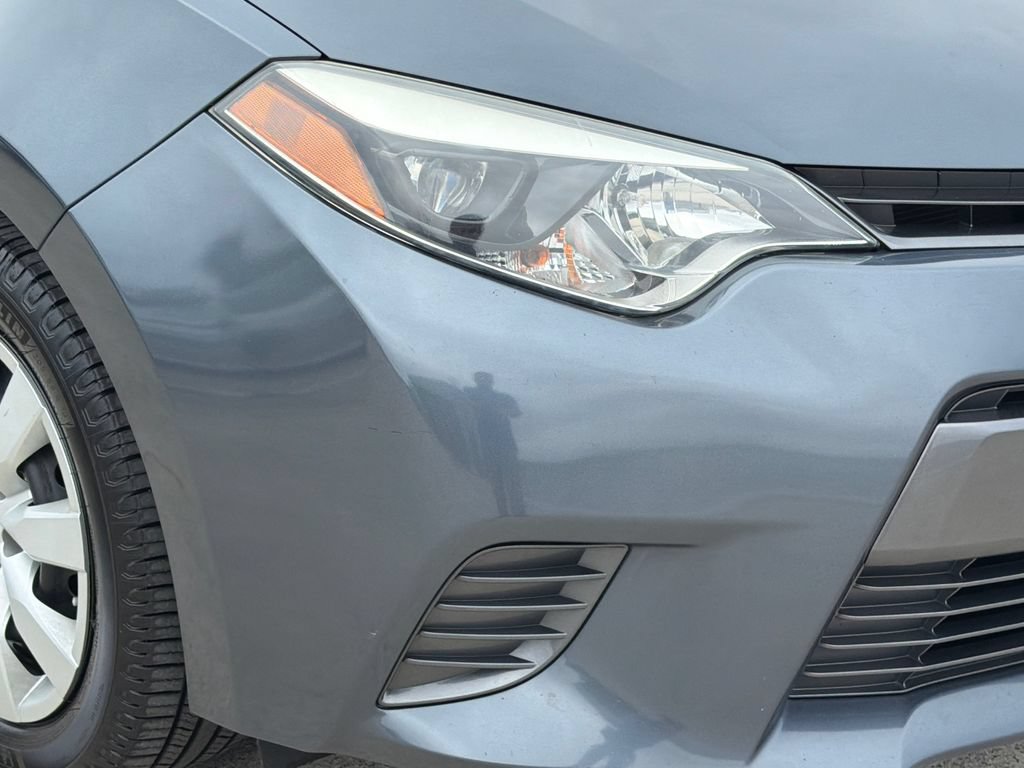 Used 2016 Toyota Corolla LE FWD image 9