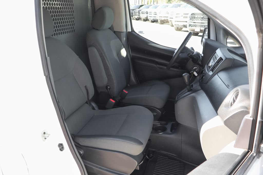 Used 2017 Nissan NV200 S FWD image 30
