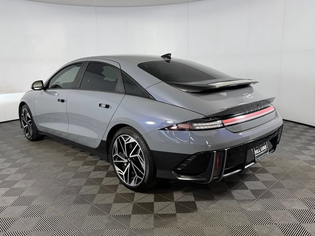 Used 2023 Hyundai Ioniq 6 SEL RWD image 9