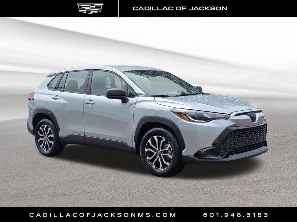 Used 2025 Toyota Corolla Cross AWD Hybrid image 3