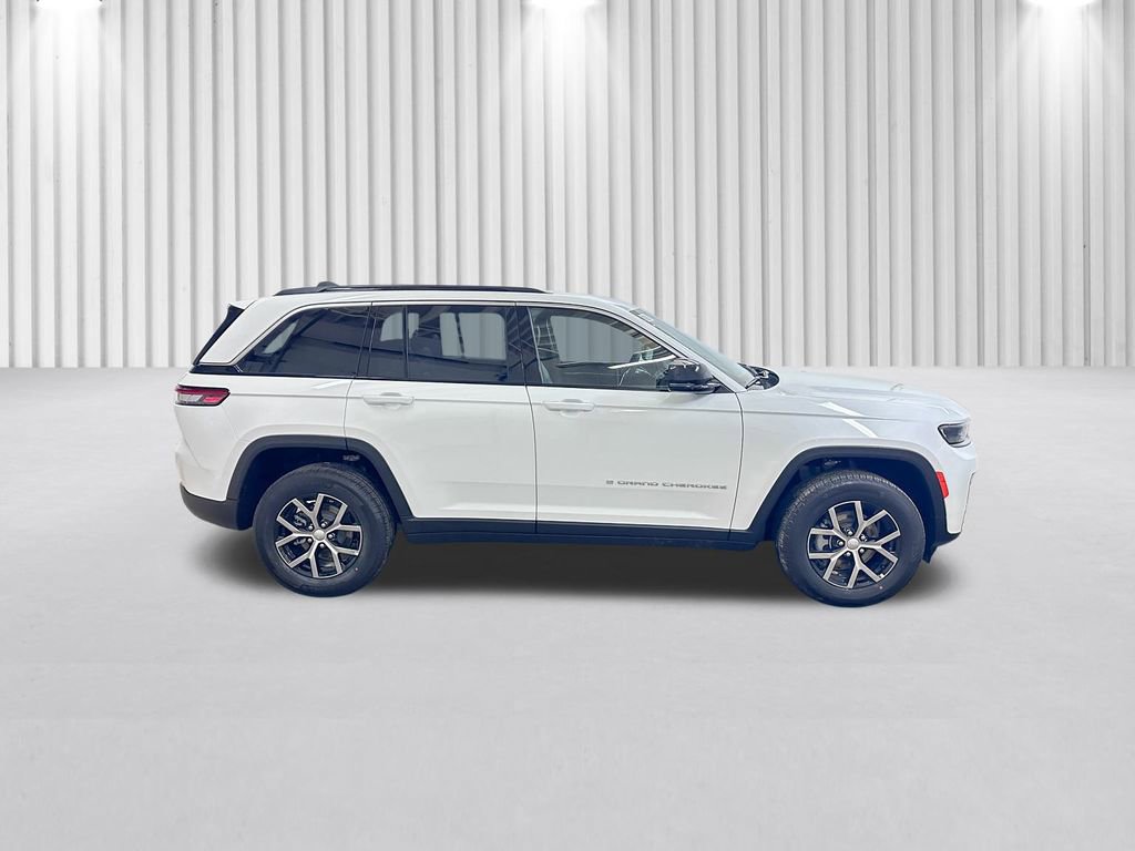 New 2026 Jeep Grand Cherokee Limited image 3