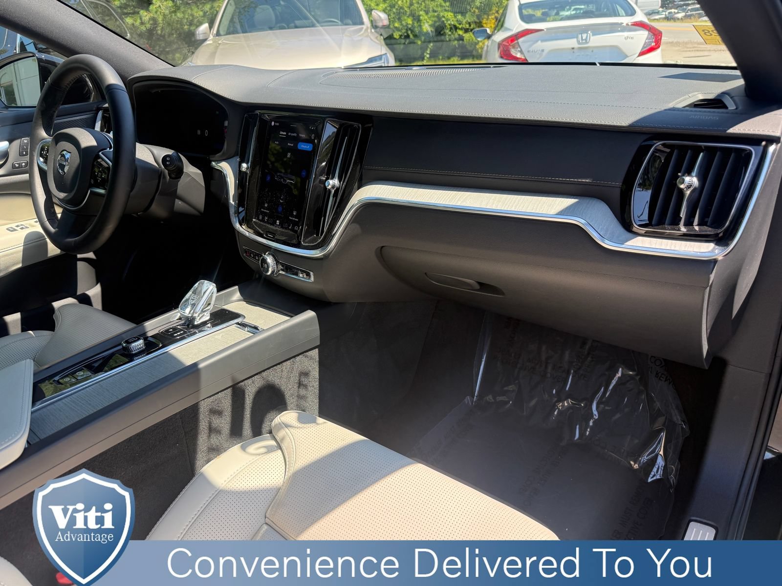 Certified 2025 Volvo V60 B5 Cross Country Ultra w/ Protection Package Premier AWD/4WD image 30