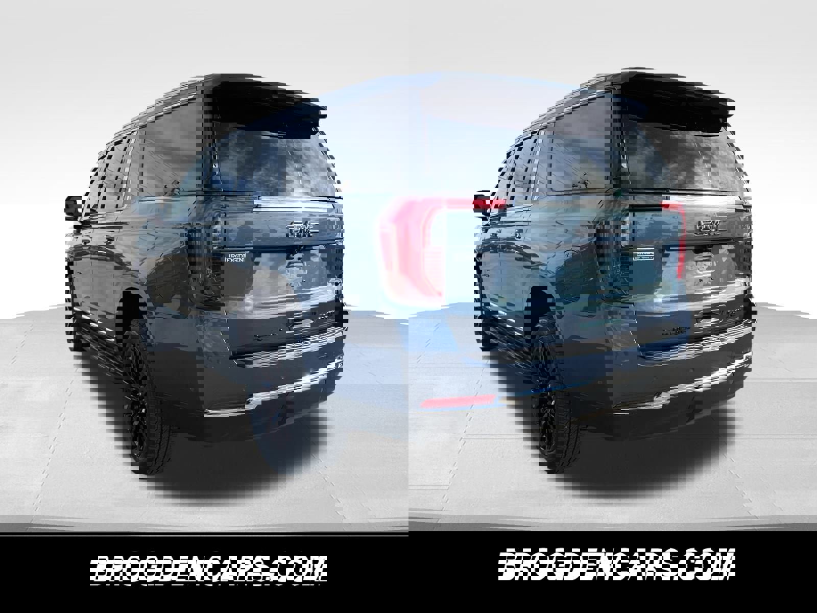 New 2026 GMC Yukon XL Elevation w/ Elevation Premium Package image 5