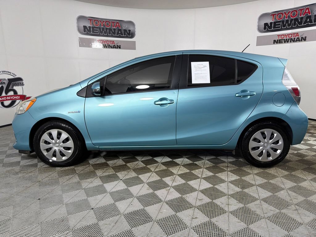 Used 2014 Toyota Prius C One image 6