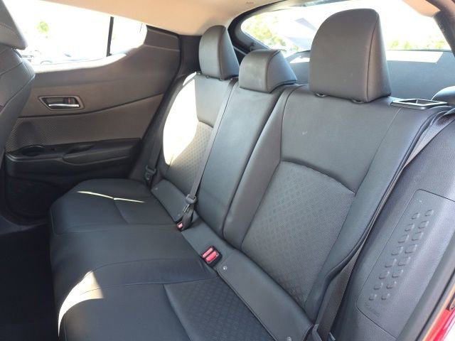 Used 2021 Toyota C-HR Limited FWD image 7