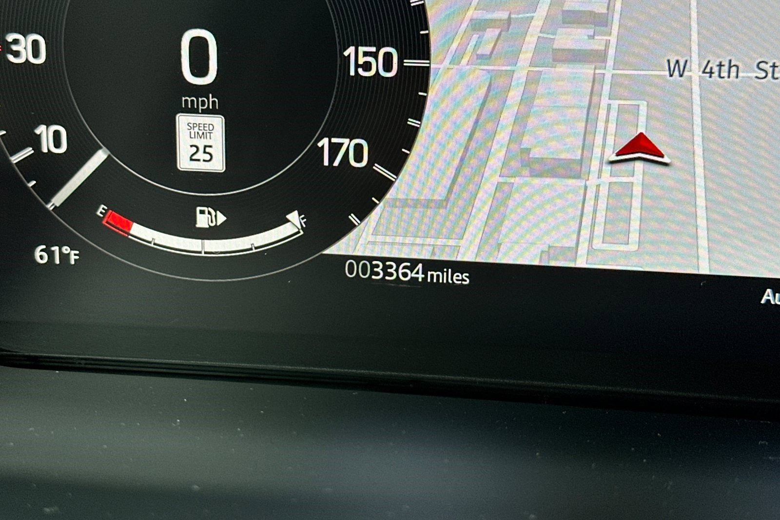 Used 2025 Land Rover Discovery Sport S image 35