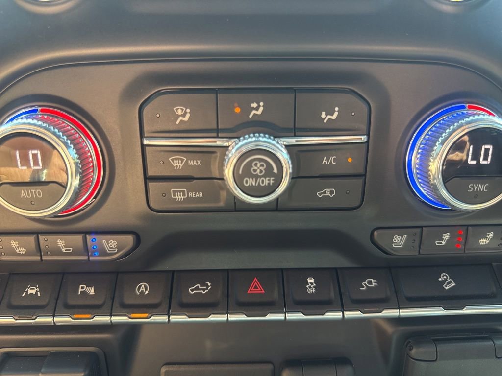 Used 2021 GMC Sierra 1500 AT4 w/ AT4 Value Package AWD/4WD image 27