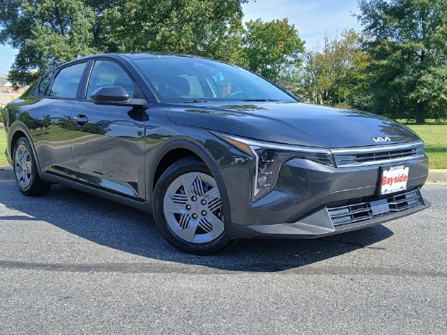 New 2026 Kia K4 FWD image 2