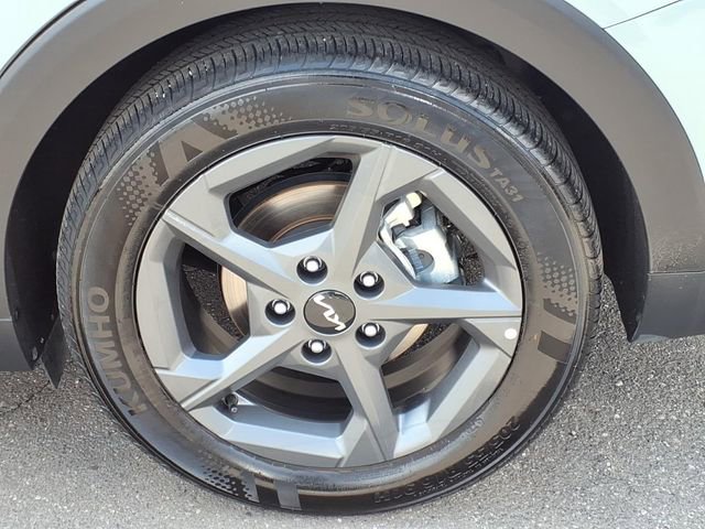 Used 2025 Kia K4 LXS image 7