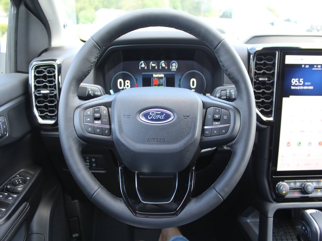 New 2025 Ford Ranger Lariat w/ Trailer Tow Package image 17