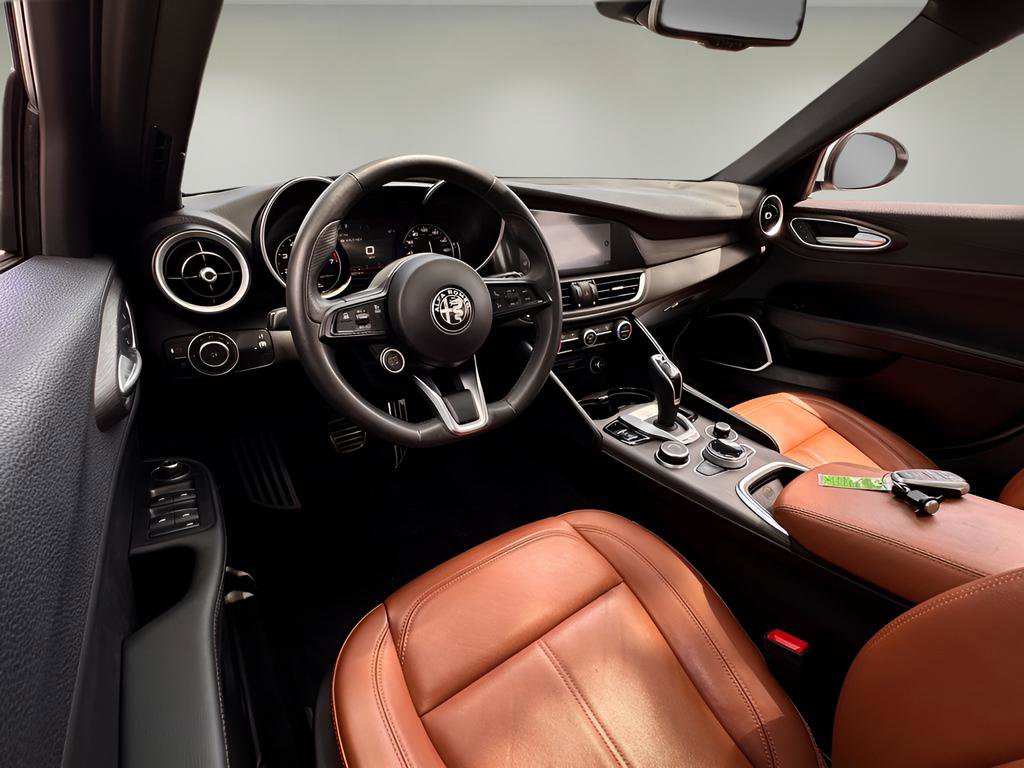 Used 2022 Alfa Romeo Giulia Ti AWD/4WD image 20