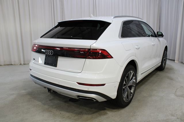Used 2024 Audi Q8 Prestige w/ Prestige Package image 26