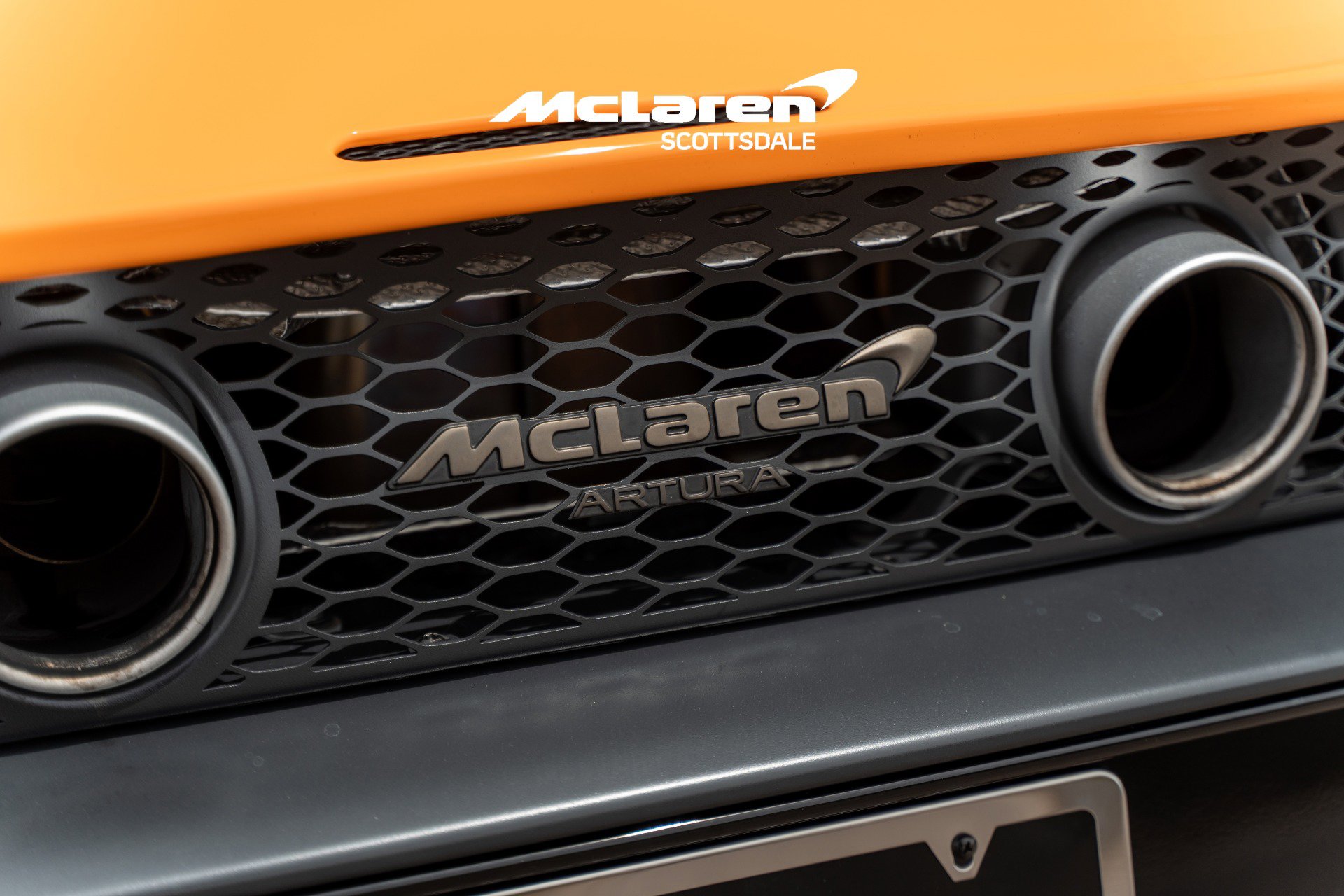 Used 2026 McLaren Artura Spider RWD image 22
