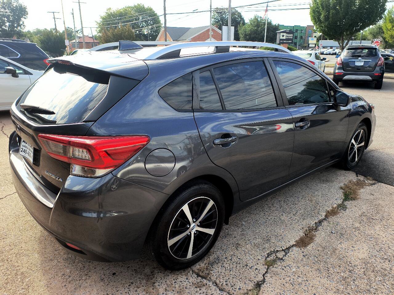 Used 2023 Subaru Impreza 2.0i Premium image 17