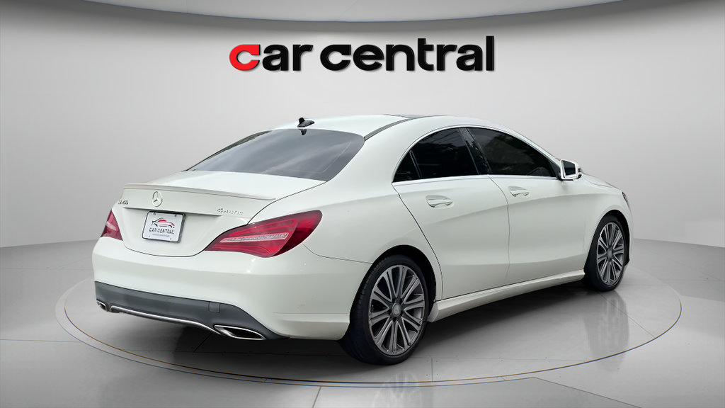 Used 2017 Mercedes-Benz CLA 250 4MATIC image 5
