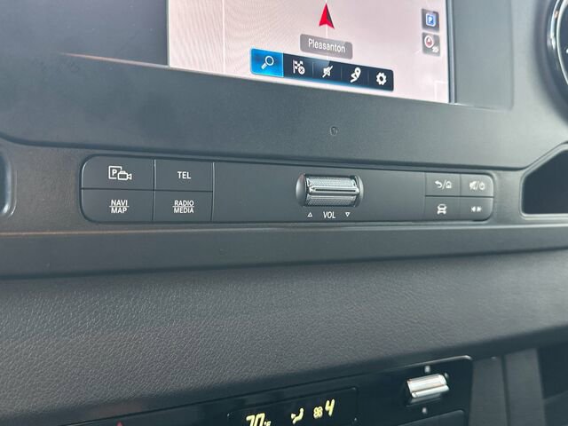 Used 2023 Mercedes-Benz Sprinter 2500 image 34