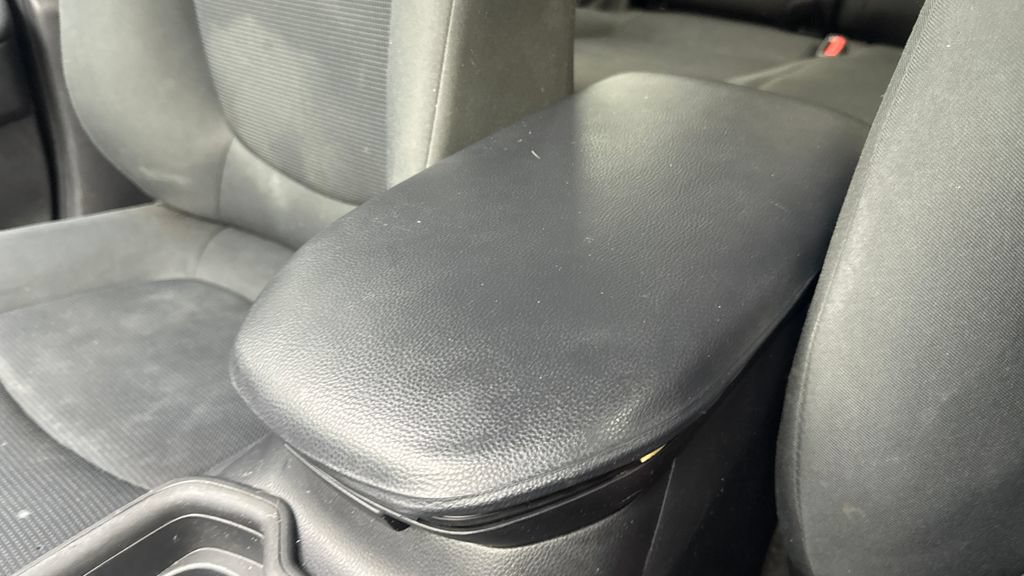 Used 2021 Toyota RAV4 LE FWD image 68