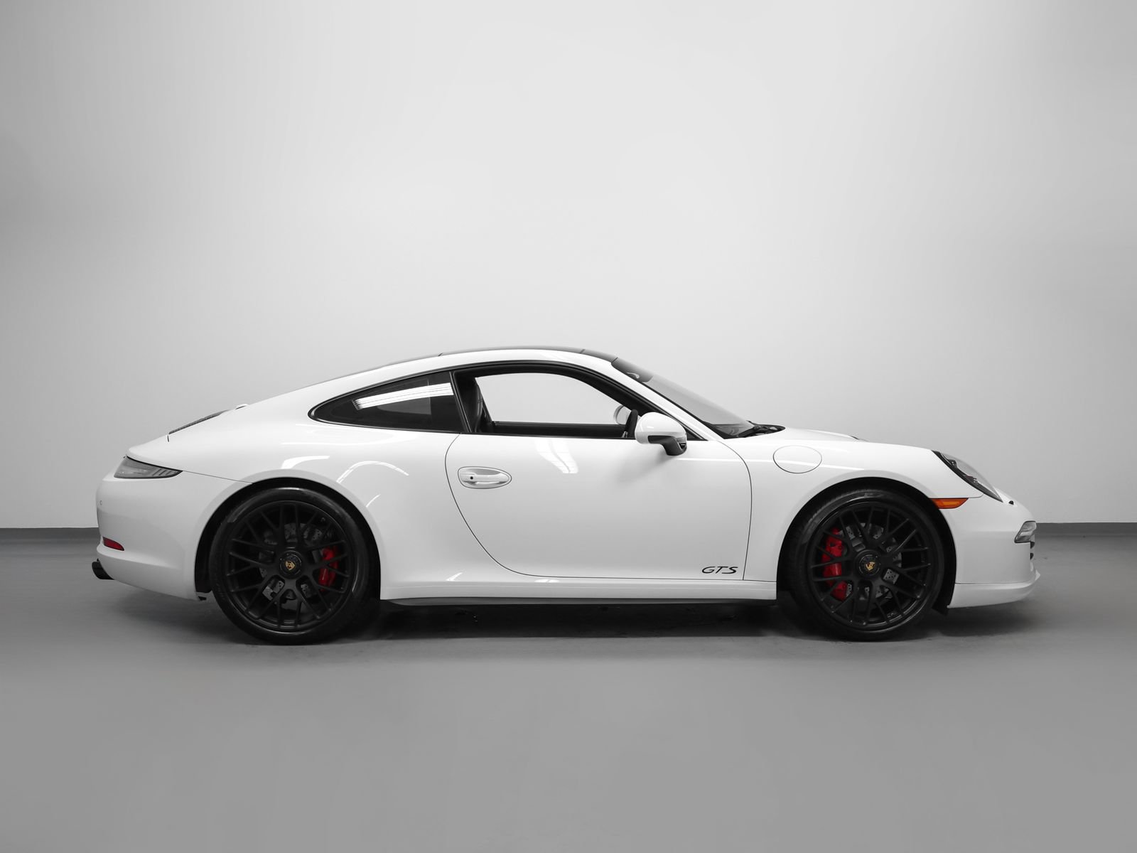 Certified 2016 Porsche 911 Carrera GTS RWD image 13