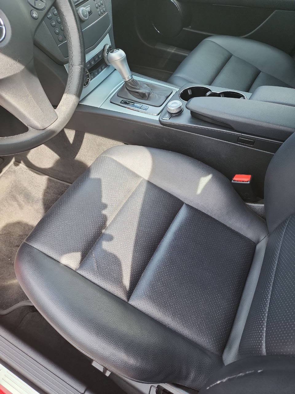 Used 2008 Mercedes-Benz C 300 Sedan image 23